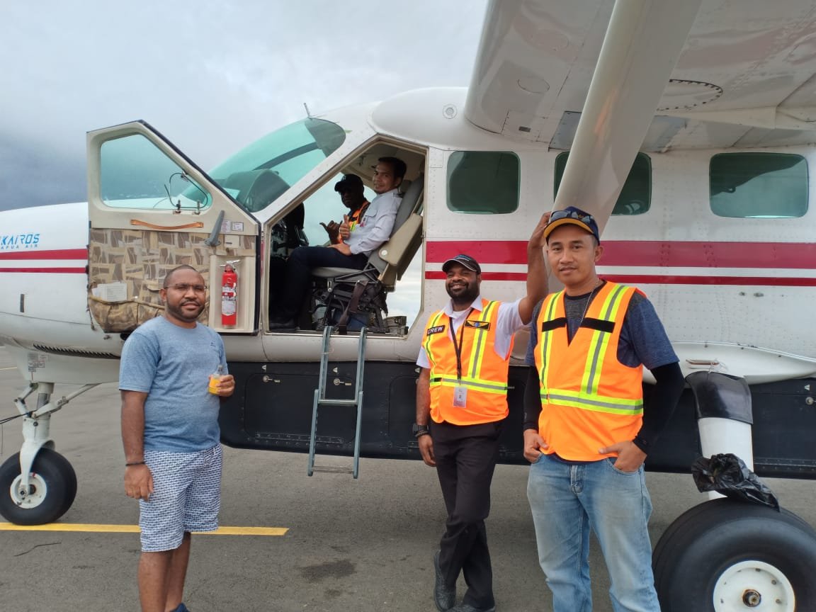 Loading cargo into a Grand Caravan